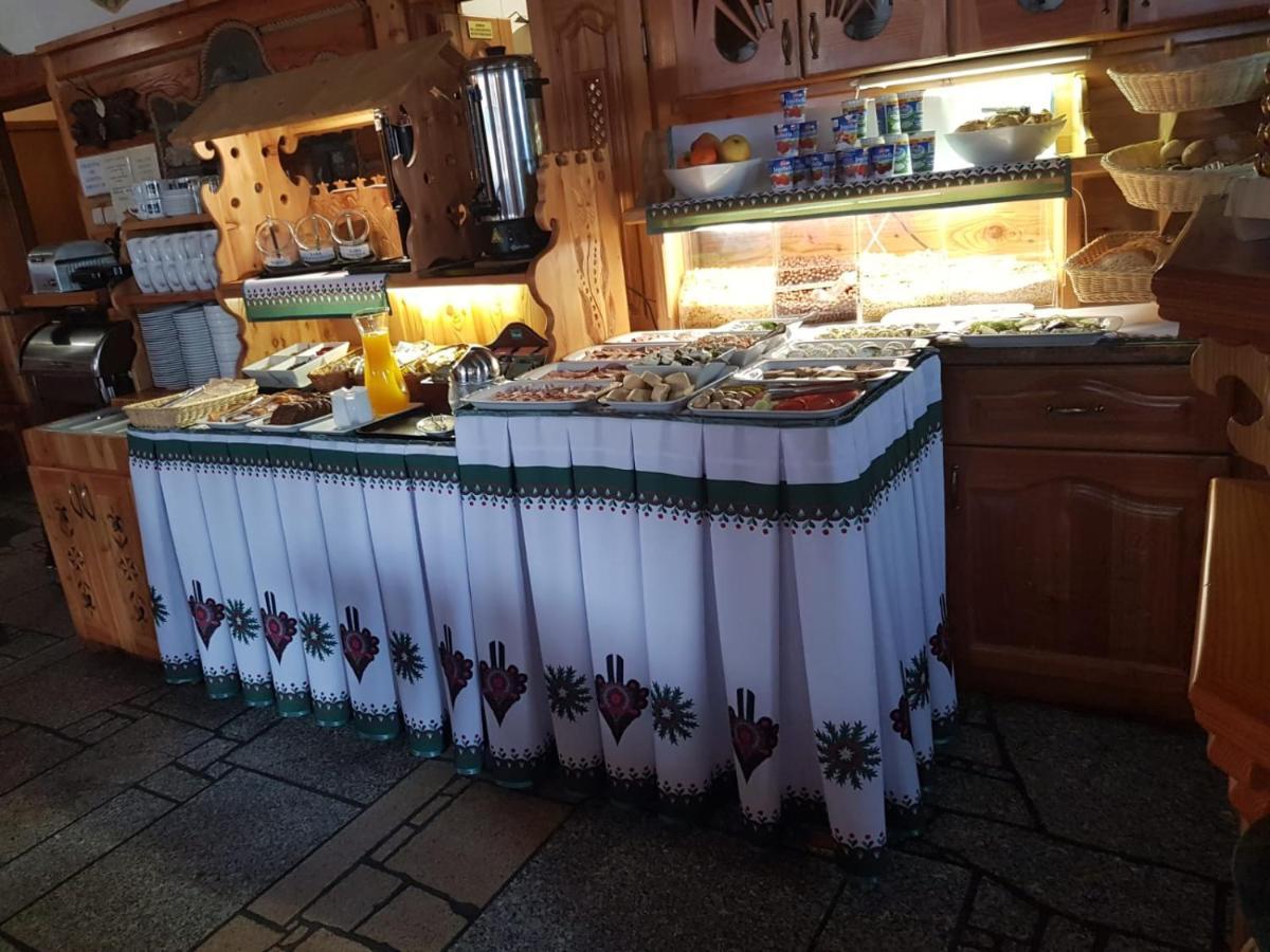Pensjonat&Restauracja-Pizzeria Zbójecki Dwór - 15 minut pieszo do term, tel 604-865-566 Bukowina Tatrzańska Exterior foto